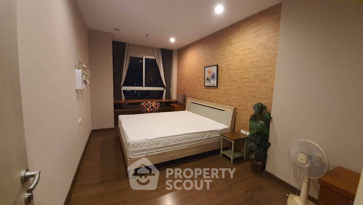 picture 19th-Floor 1-BR Condo 53 Sqm, Supalai Lite Sathorn-Charoenrat (ID 2583430) - 9/12