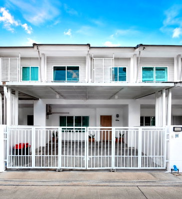 เช่าทาวน์โฮม เชียงใหม่ : 🏡 ให้เช่าบ้าน ทาวน์โฮม 2 ชั้น ในโครงการคุณภาพ เดินทางสะดวก ติดถนนวงแหวนรอบ 2 ใกล้ห้างสรรพสินค้า มหาวิทยาลัย โรงเรียนนานาชาติ และอื่นๆอีกมากมาย