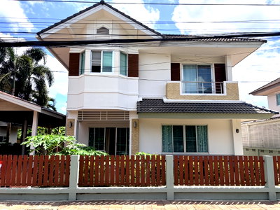 Houses for sale Muang Chiang Rai Chiang Rai : Spacious 2-Storey Detached House for Sale