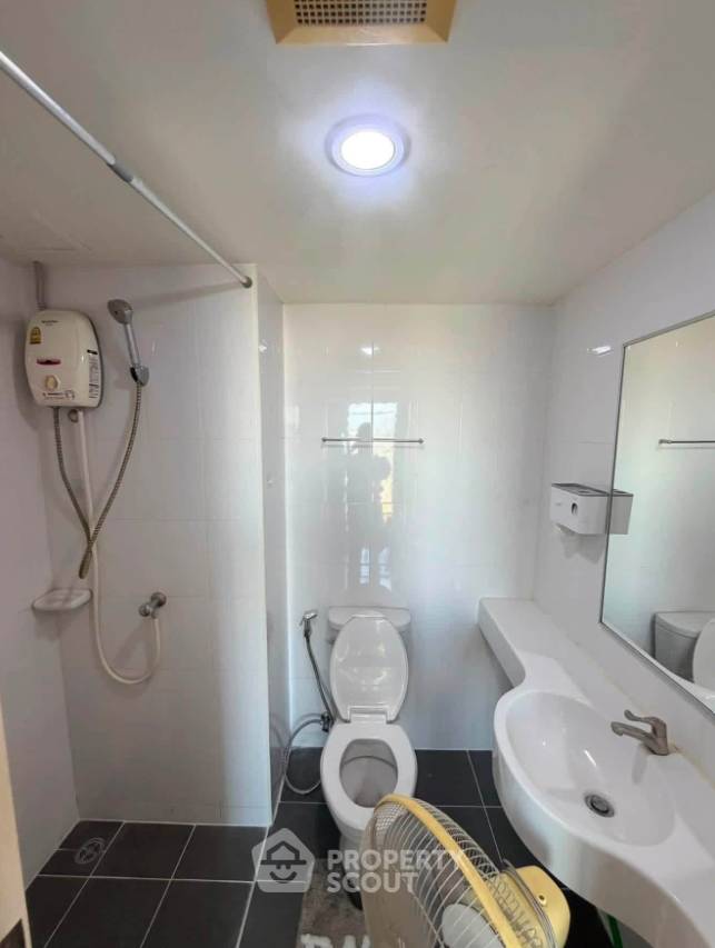 picture 1-BR Condo, Lumpini Seaview Jomtien, High-Floor 19th ð (ID 3143137) - 10/11
