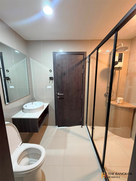 Special price, hurry before it’s gone XT Huaikhwang near MRT Huai Khwang Station