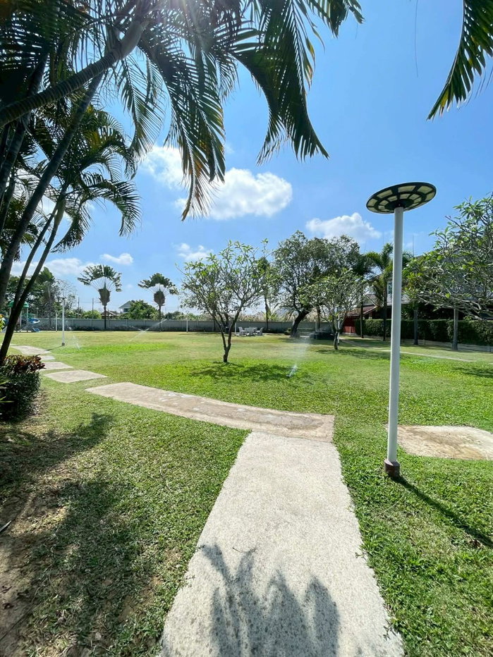 picture Spacious 2-Storey Detached House for Sale - 46/46