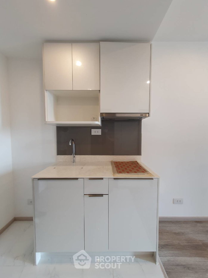 picture 1-BR Condo At Ideo Mobi Sukhumvit 66, 100m To BTS Udom Suk (ID 2304179) - 4/11