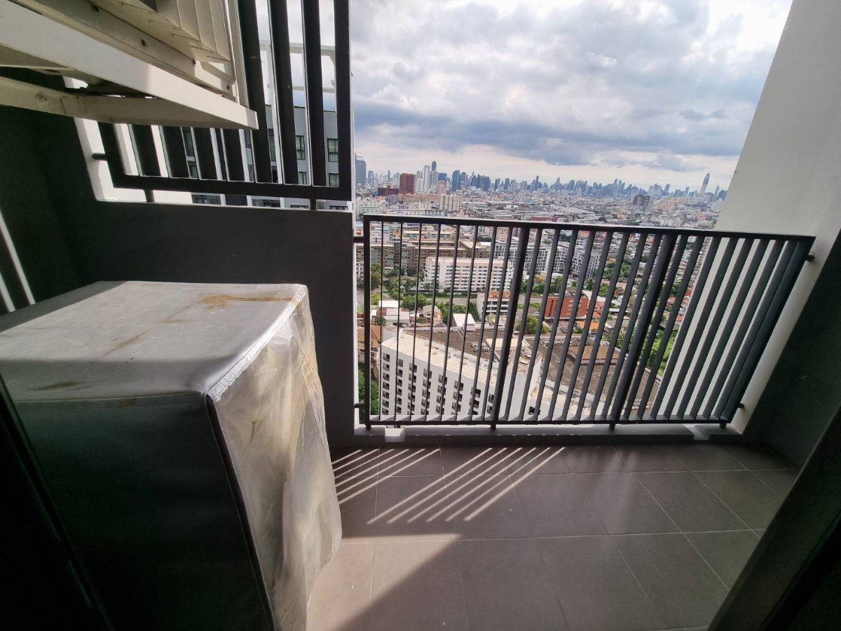 picture Available for rent! Quinn Ratchada17. A Cozy 2 Bedroom with  68sqm. High floor unblocked view. Ready to move in. - 17/18
