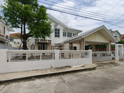 รูปภาพ ให้เช่า–ขายบ้านเดี่ยว เพอร์เฟค เพลส รามคำแหง 164 บ้าน 4 ห้องนอน พร้อมเฟอร์นิเจอร์ ใกล้โรงเรียนนานาชาติร่วมฤดี RIS