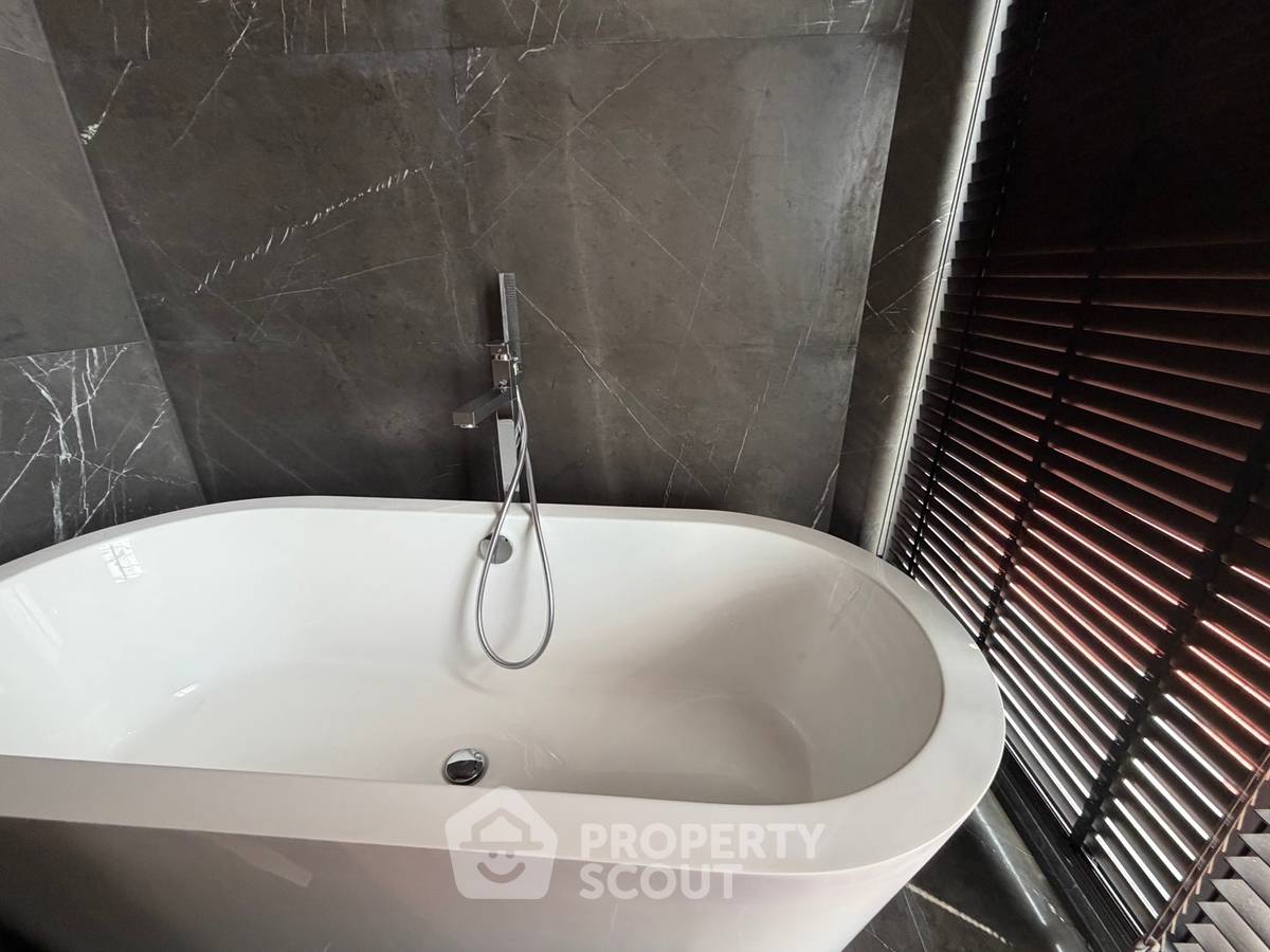 picture Well-Priced 2-BR 125 Sqm Condo At The Monument Thong Lo 📍 (ID 1999773) - 22/36