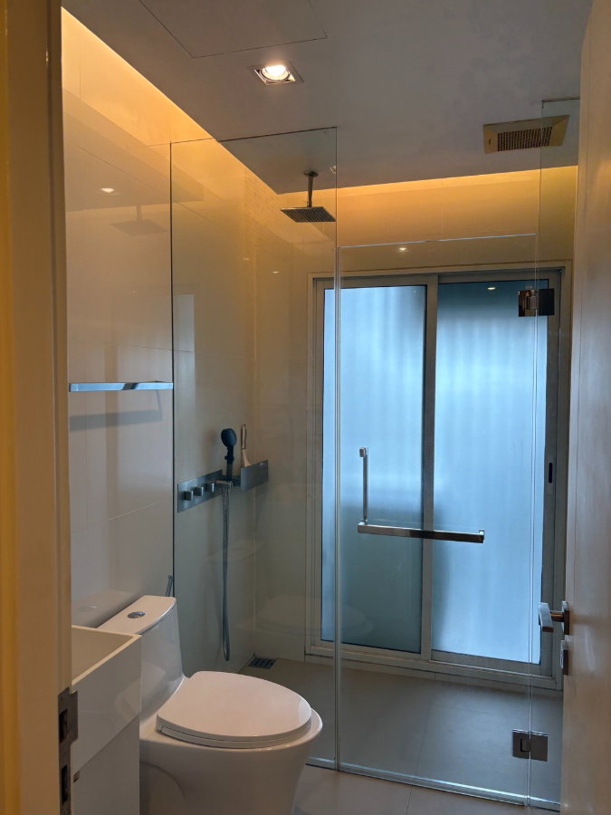 รูป The Room Sukhumvit 21 | The Room Sukhumvit 21 | 1 BR Modern Renovated Unit | Near BTS Asoke, MRT Sukhumvit & SWU - รูปที่ 6/8