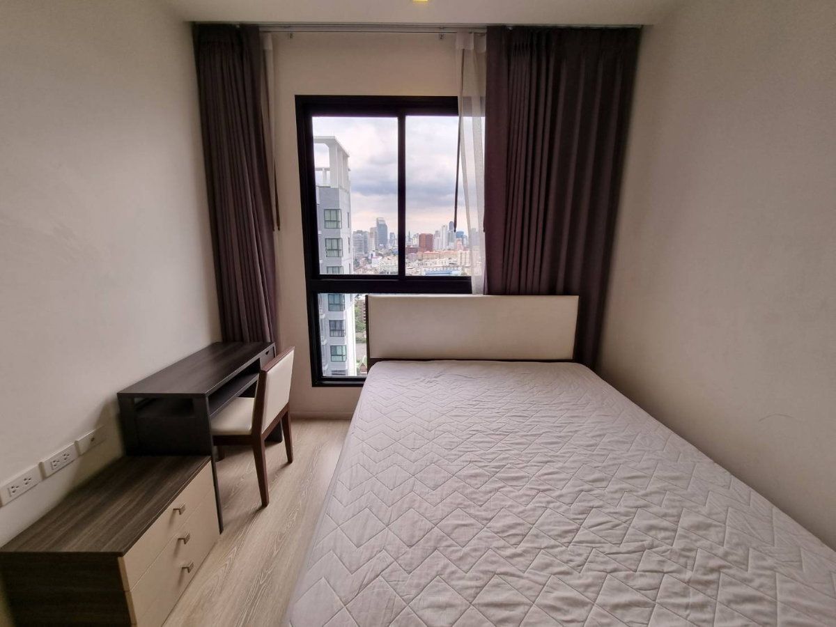 picture Available for rent! Quinn Ratchada17. A Cozy 2 Bedroom with  68sqm. High floor unblocked view. Ready to move in. - 9/18