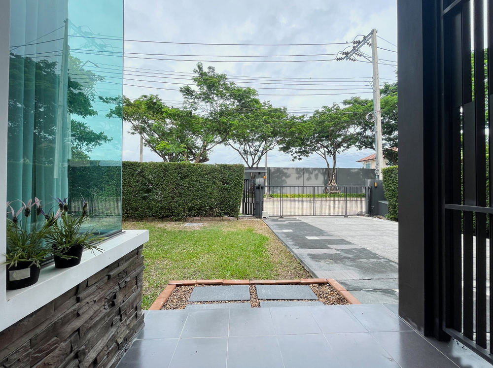 รูป Call : 095-763-3651 บ้านเดี่ยว มัณฑนา ศรีนครินทร์-บางนา ซอยวัดหนามแดง เฟอร์บิ้วท์อิน ใกล้ Mega Bangna เพียง 5 นาที ใกล้ BTS ศรีด่าน - รูปที่ 2/13