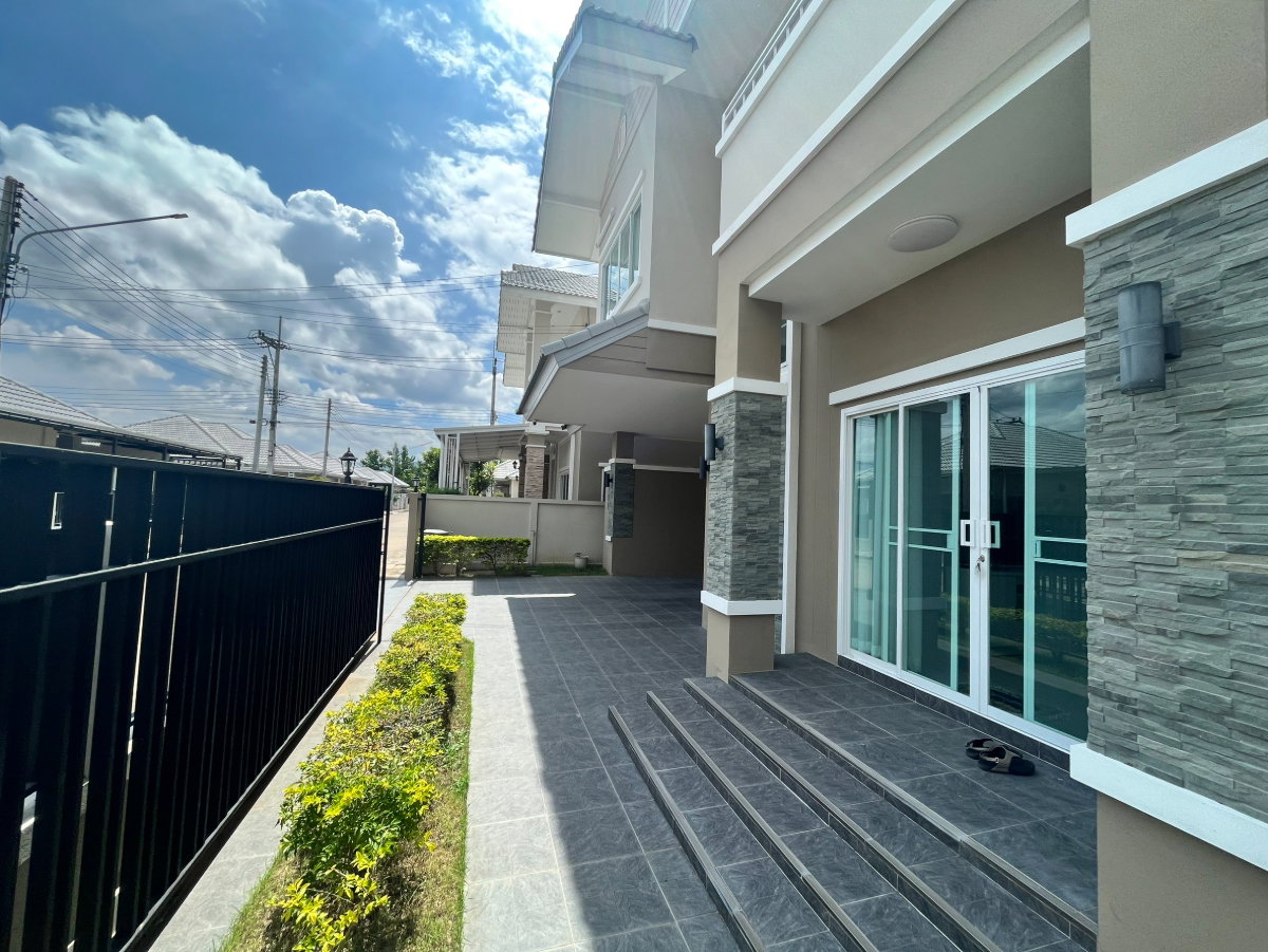 รูป บ้าน 2 ชั้นให้เช่า พร้อมระบบรักษาความปลอดภัย ใกล้แยกโลตัส (กำลังเปิดใหม่) แม่ริม เชียงใหม่ (EN below) - รูปที่ 19/23