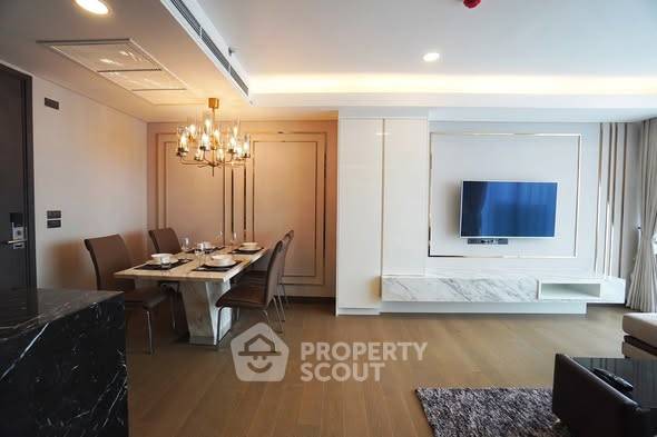 picture High-Floor 2-BR 58 Sqm Siamese Exclusive Queens Near MRT Queen Sirikit (100m) (ID 3067261) - 2/31