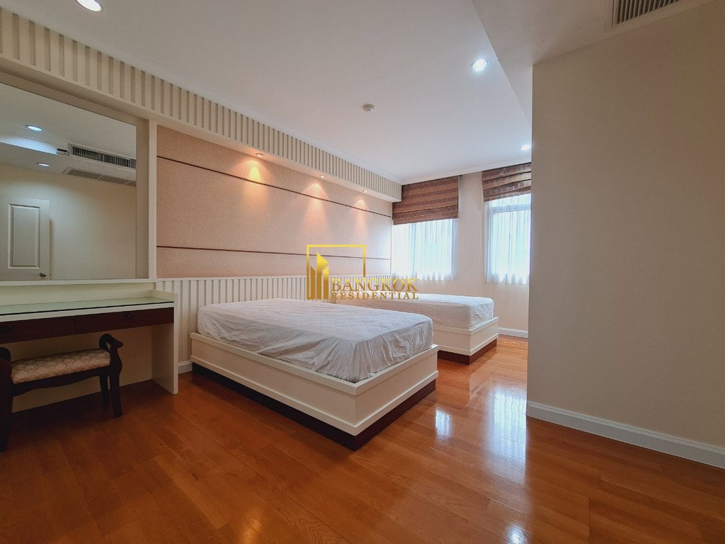 รูป The Cadogan Private Residence | Spacious 3 Bedroom Condo in Phrom Phong - BR4806CD - รูปที่ 14/36