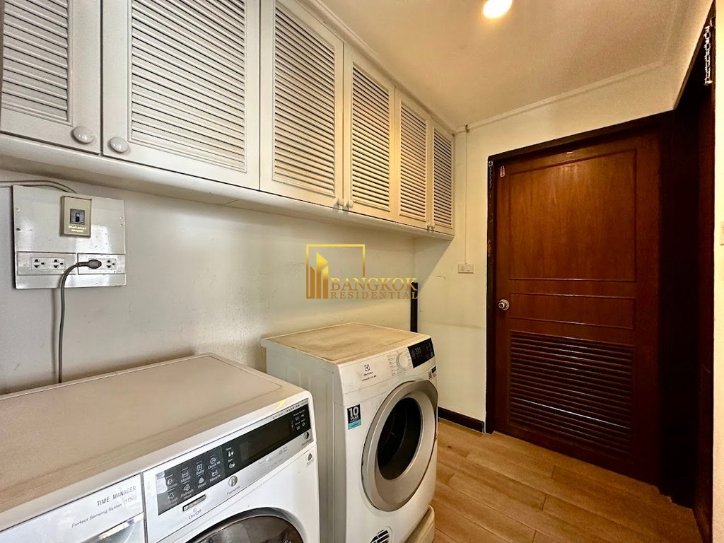 รูป Le Raffine 24 | Renovated 4 Bed Duplex Condo With Private Pool - BR18894CD - รูปที่ 28/43