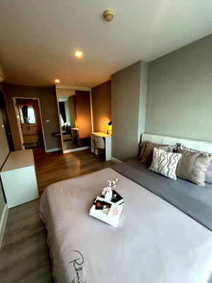 คอนโดให้เช่า : P696 ให้เช่าคอนโด Metro luxe Ratchada (เมโทร ลักซ์ รัชดา) ห้องสวยมาก เฟอร์ครบ มีเครื่องซักผ้า พร้อมเข้าอยู่
