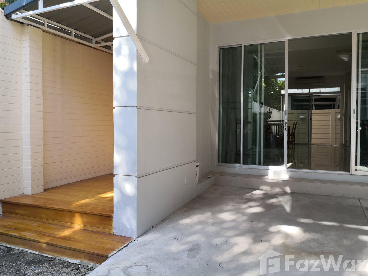 รูป *ขายทาวน์เฮ้าส์ 3 ชั้น หลังมุม โครงการ Urbanion ศรีนครินทร์ 5361369 - รูปที่ 2/12