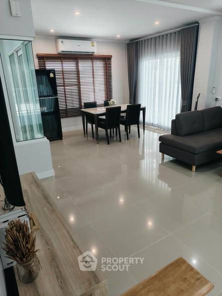 รูป คอนโด 3 ห้องนอน ให้เช่า Wyndham Jomtien Pattaya นาจอมเทียน (ID 3141334) - รูปที่ 3/35