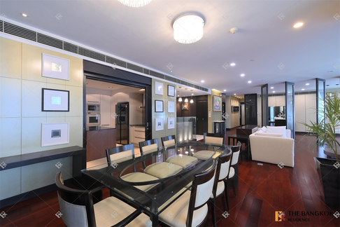 The Park Chidlom near BTS Chit Lom Luxury Unit, Ready for You Without the Wait