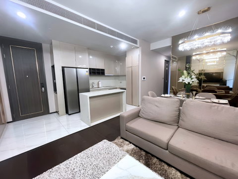 【Special Benefit】 🎁Emporium gift voucher 5,000B✨💰Rent: 90,000 THB/month　🏢LAVIQ Sukhumvit 57　✨2Bedroom • 87 sqm • 24th Floor 