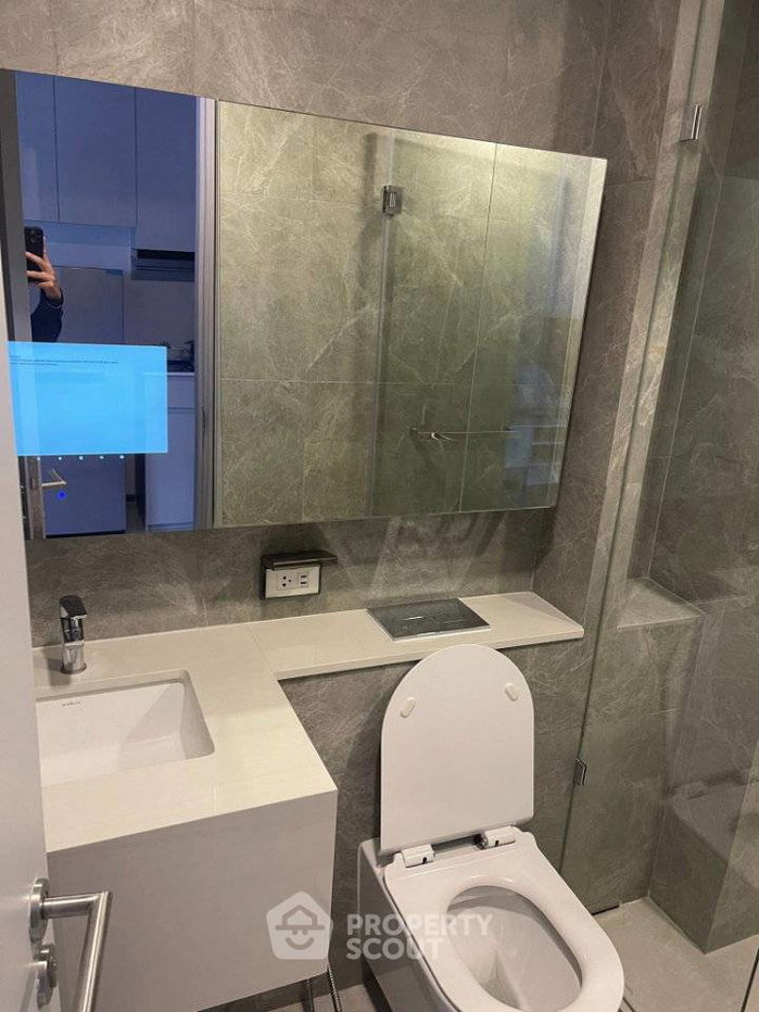 picture 1-BR Condo At SOHO Bangkok Ratchada, 200m To MRT Huai Khwang (ID 2818657) - 8/8