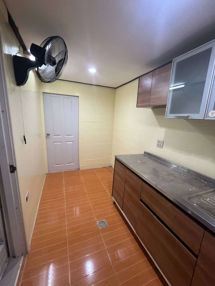 picture Townhome 3 bedrooms with furniture, 3 air conditioners, refrigerator, microwave oven, ready-made kitchen, dining table, work desk. - 12/16