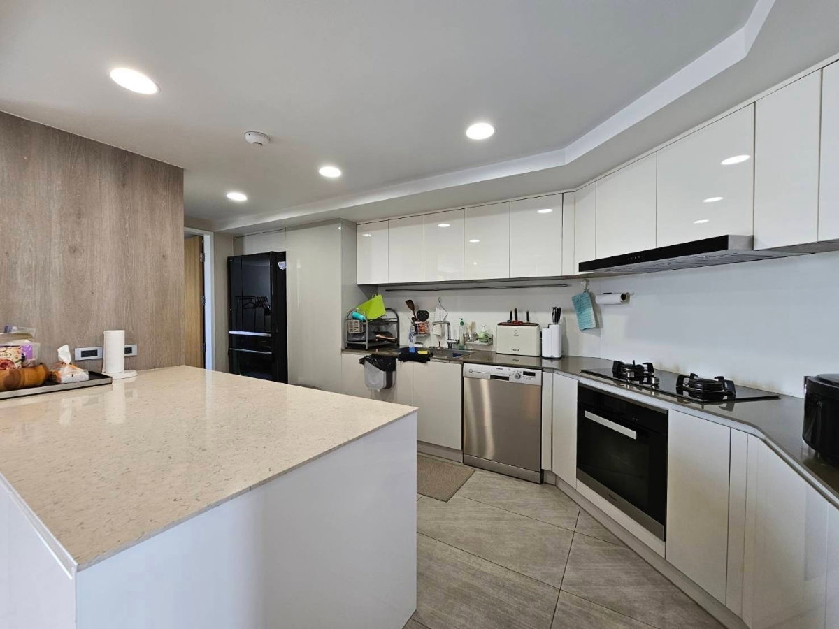 รูป LTHC16013 - Luxury Condo for Sale Bangna | Thana City Prestige | Near BTS Bangna | 19.5 MB | คอนโดหรูขาย ธนาซิตี้ เพรสทีจ บางนา - รูปที่ 9/10
