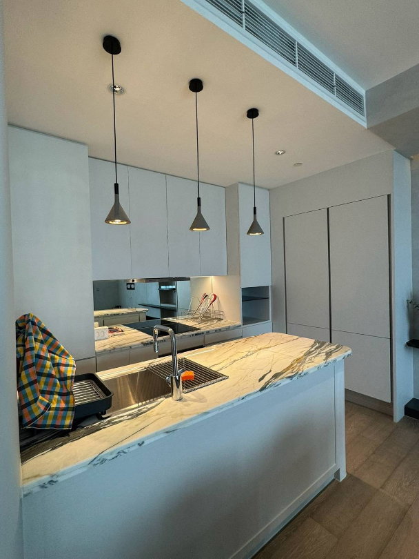 picture For rent Q1 Sukhumvit  Ready to move in - 6/14