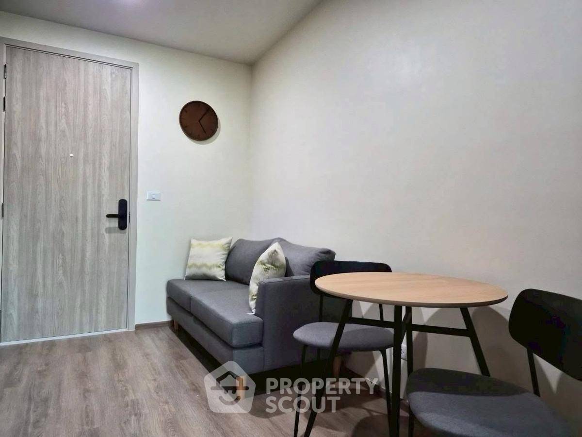 picture 31st-Floor 1-BR 30 Sqm Condo, Nue District R9, 200m to MRT Phra Ram 9 (ID 2729473) - 1/4