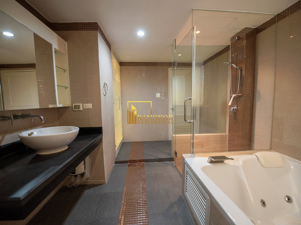 picture President Park | Spacious 3 Bed Condo in Phrom Phong Area - BR16085CD - 13/34