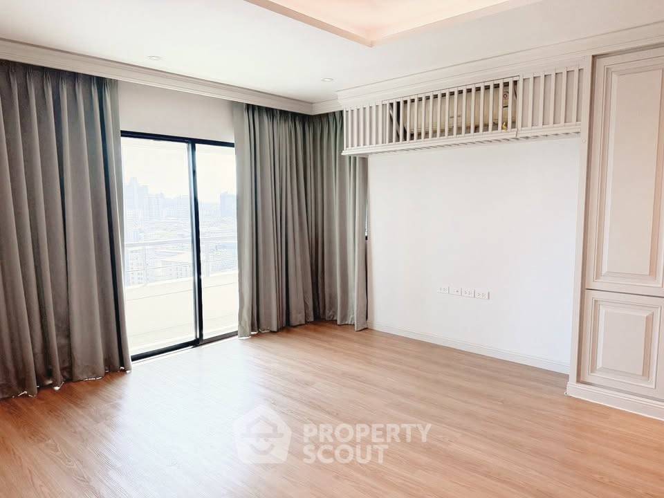 รูป คอนโด 1 ห้องนอน ขาย สาทร การ์เด้นส์ ชั้น 18 ใกล้ MRT สีลม (ID 3142929) - รูปที่ 9/12