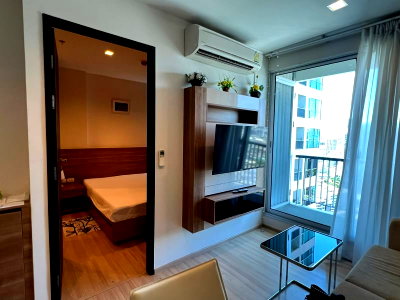 คอนโดให้เช่า : Rhythm Sathorn - 1bed 35sqm. High floor with City view - Rent 19,000/month Available Now