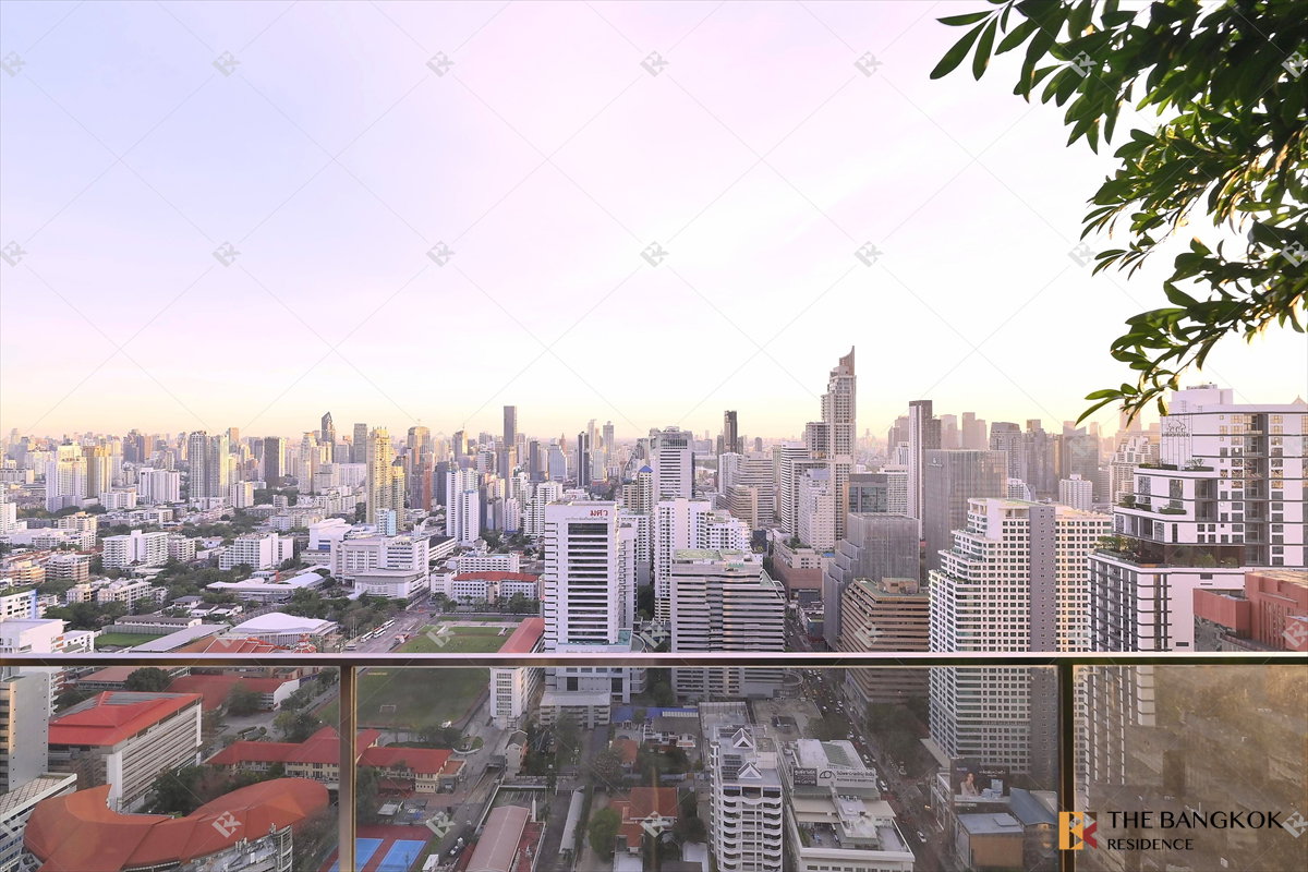 รูป 🌆 Iconic High-Floor Penthouse at The Esse at Singha Complex  - รูปที่ 30/30