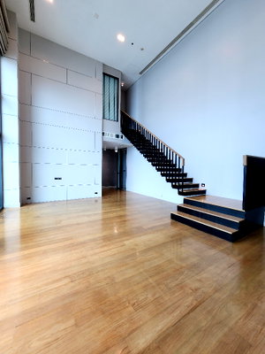 ขายคอนโด : ขาย 📍 Bright Sukhumvit 24 • Duplex 