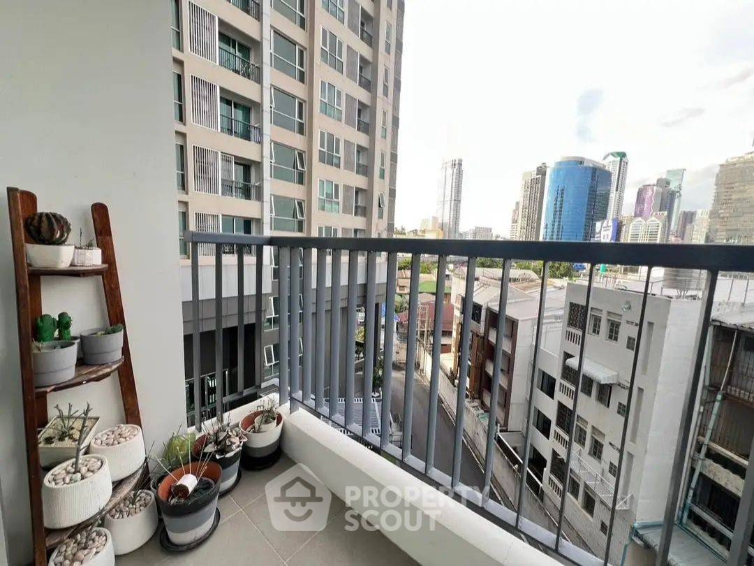 รูป คอนโด 1 ห้องนอน 50 ตร.ม. ให้เช่า ที่ Rhythm Sathorn ใกล้ BTS สะพานตากสิน 300 ม. (ID 3142426) - รูปที่ 9/14