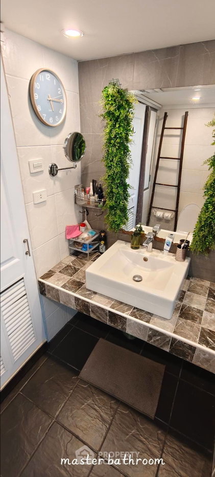 picture 3-BR 230 Sqm Condo For Sale At Beverly Tower, ARL Makkasan (ID 3141950) - 10/39