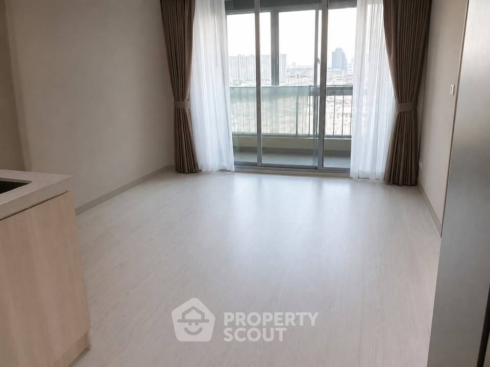 picture 2-BR Condo 48 Sqm Ideo Mobi Grand Interchange, 200m to MRT Tao Poon (ID 3125047) - 3/11