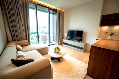 Condos for rent :  EI8HTEEN                   SEVEN 