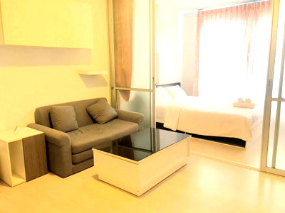 Condos for sale 700 Year Sports Arena Chiang Mai : D Condo Sign   For Sale !! Near Central Chiagmai.400m. 