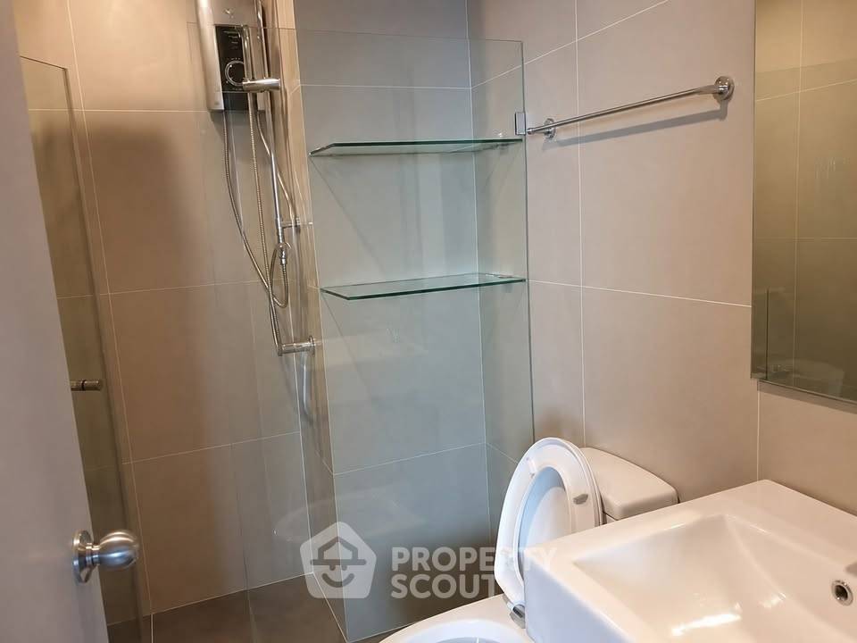picture 2-BR Condo 48 Sqm Ideo Mobi Grand Interchange, 200m to MRT Tao Poon (ID 3125047) - 5/11