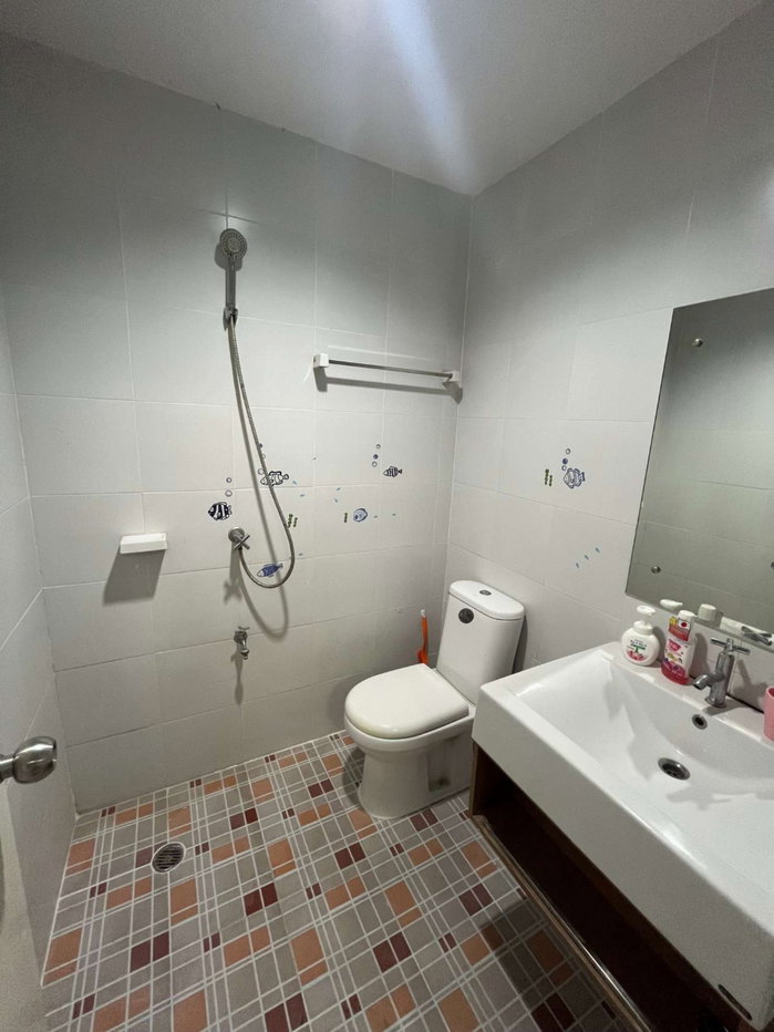picture Townhome 3 bedrooms with furniture, 3 air conditioners, refrigerator, microwave oven, ready-made kitchen, dining table, work desk. - 10/16