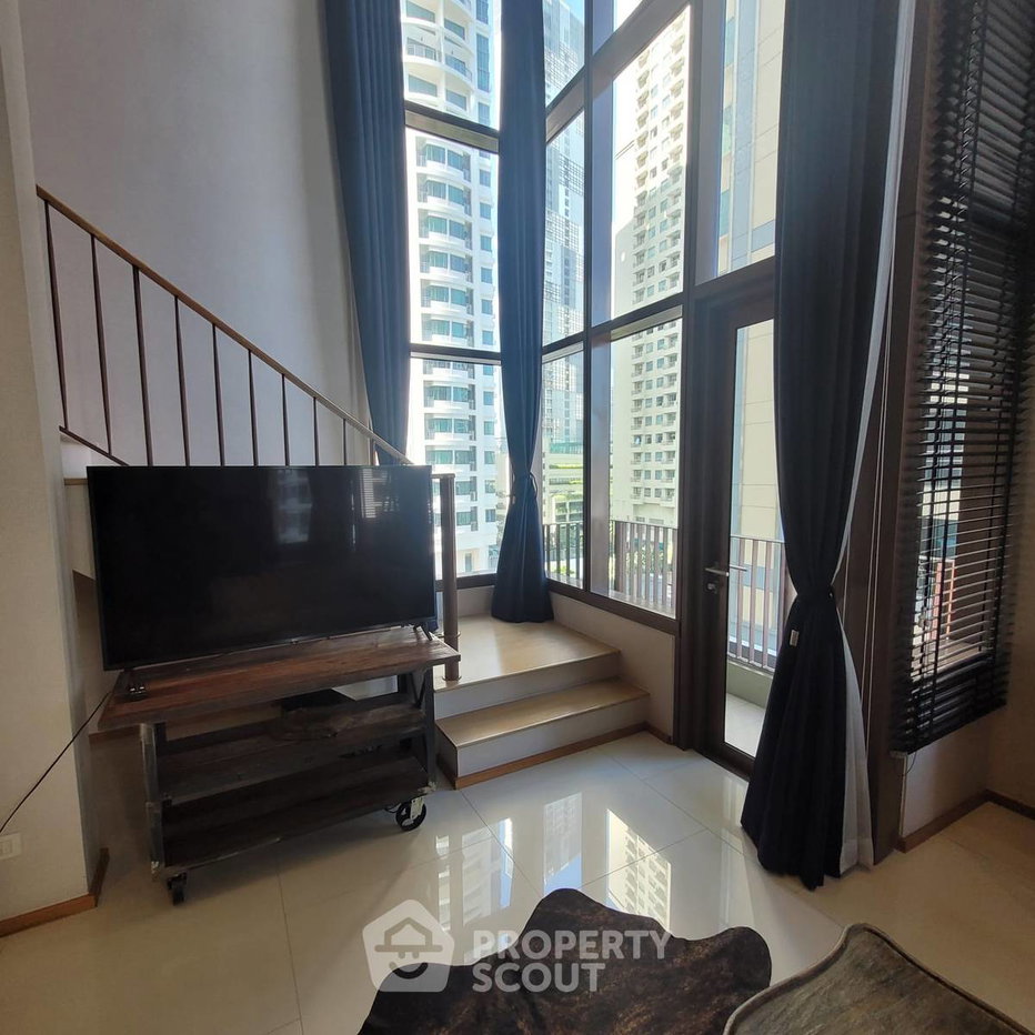 picture 1-BR 90 Sqm Condo At The Emporio Place, BTS Phrom Phong (ID 3140137) - 3/32