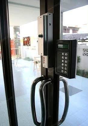 รูป ขายอพาร์ทเม้นท์ลาดกระบัง คุ้มเกล้า21 ที่ดิน 65ตร.ว ใกล้สนามบินสุวรรณภูมิ นิคมอุตสาหรกรรมลาดกระบัง ปากซอยมีเซเว่น ตลาด ผู้เช่าเต็มตลอด - รูปที่ 8/11