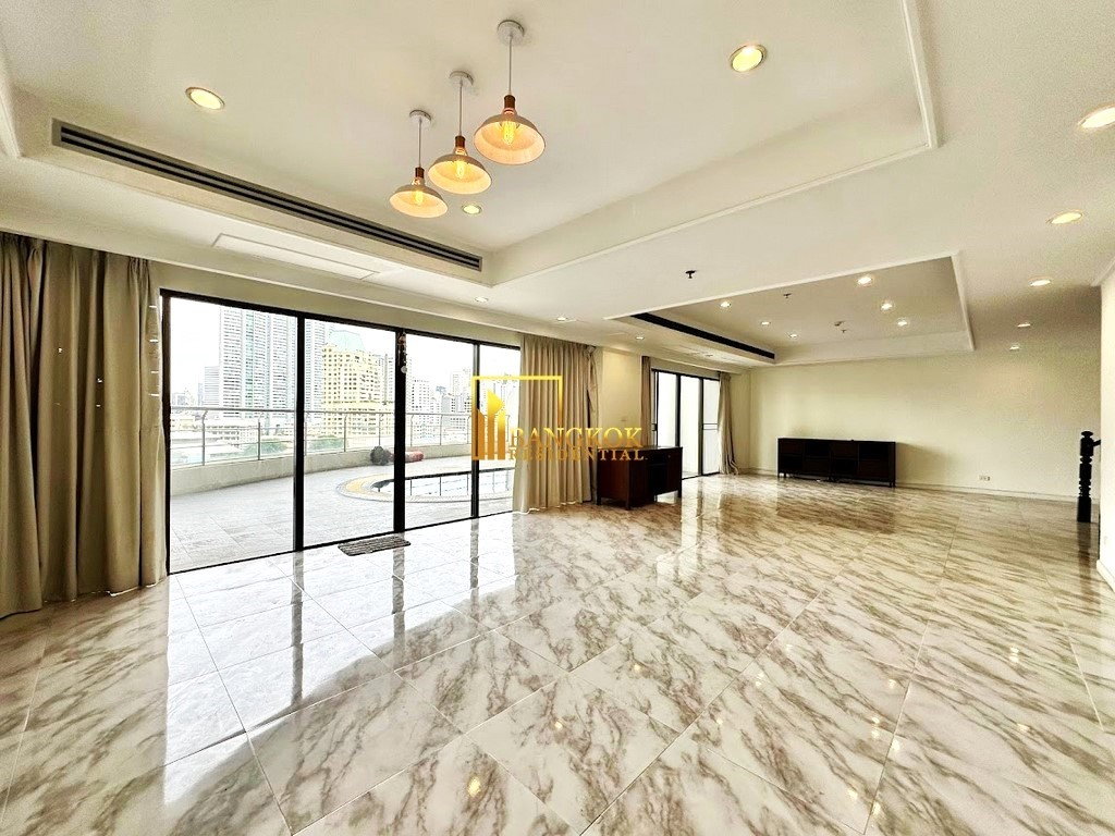 รูป Le Raffine 24 | Renovated 4 Bed Duplex Condo With Private Pool - BR18894CD - รูปที่ 2/43