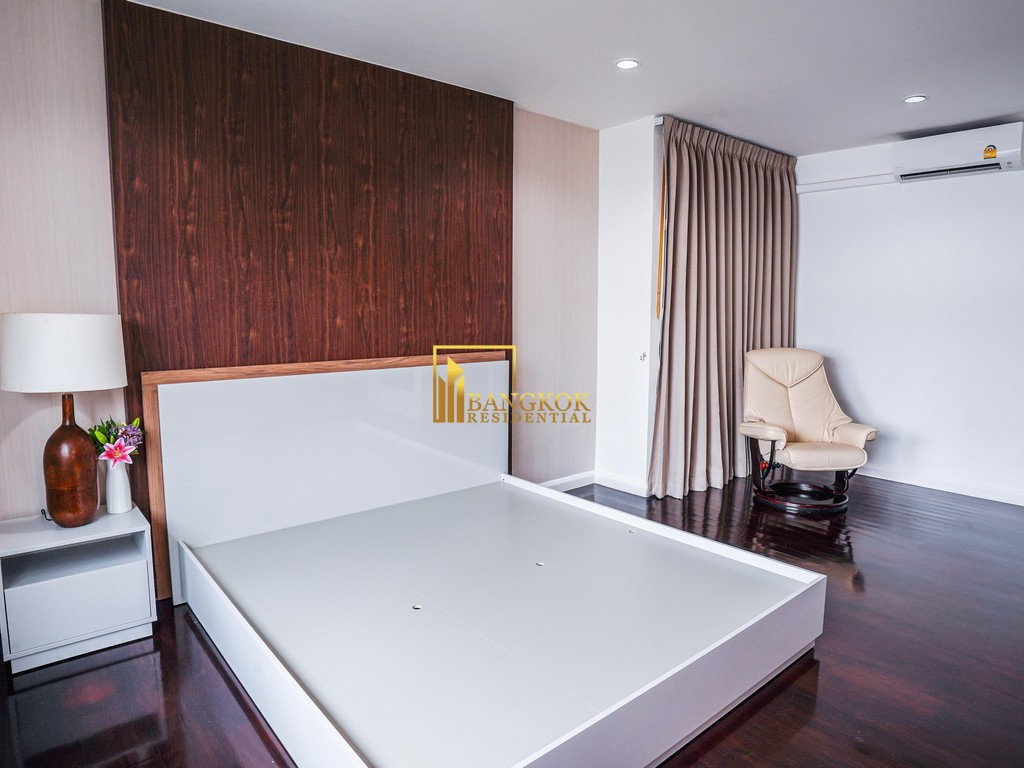 รูป Spacious 3 Bedroom Townhouse For Rent in Silom Area - BR8972TH - รูปที่ 15/27