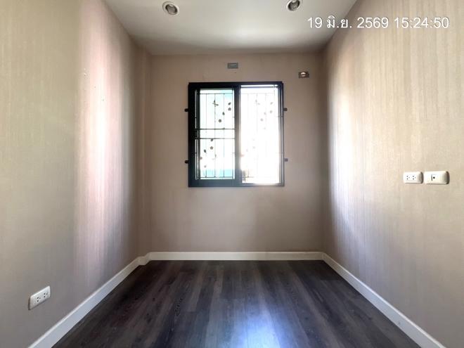 picture TOWN HOUSE 17.2 Sq.w. Lat Krabang Bangkok for 2.3M - 10/28