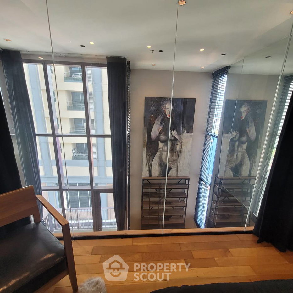 picture 1-BR 90 Sqm Condo At The Emporio Place, BTS Phrom Phong (ID 3140137) - 12/32