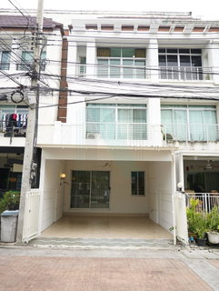 For Sell Town house BAAN KLANG MUANG URBANION SUKHUMVIT 113 3-story 3 bedroom 3 bathroom