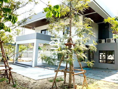 เช่าบ้านเดี่ยว วิทยาลัยดุสิตธานี : เช่าบ้านพร้อมสระว่ายน้ำ กฤษดานคร บางนาตราด