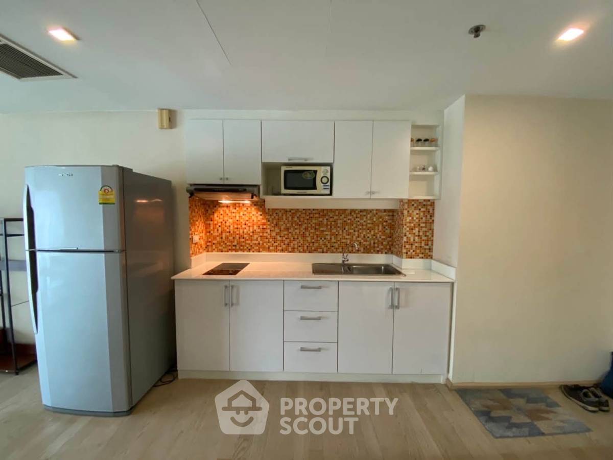 picture High-Floor 1-BR 52 Sqm Condo At Noble Remix, 100m to BTS Thong Lor (ID 3141293) - 5/8