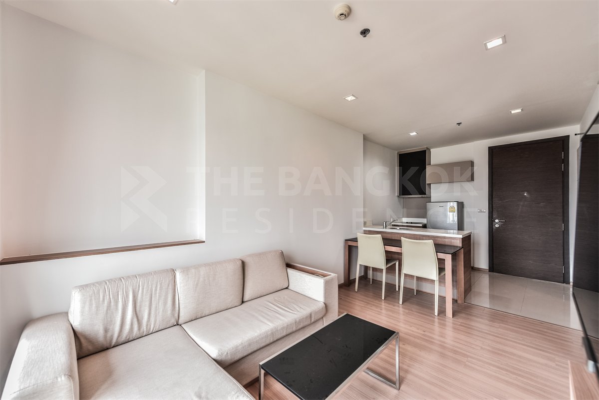 picture Beautiful Room, Ready-to-move-in Rhythm Phahol - Ari near BTS Sena Ruam - 5/10
