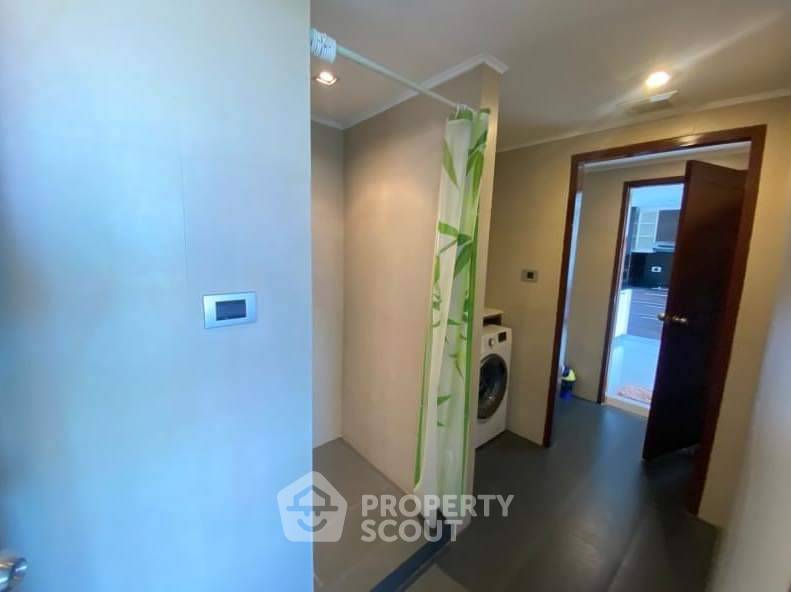 picture 1-BR Condo For Sale At Hyde Park Residence I, Phratamnak (5th Floor) (ID 2056706) - 3/9